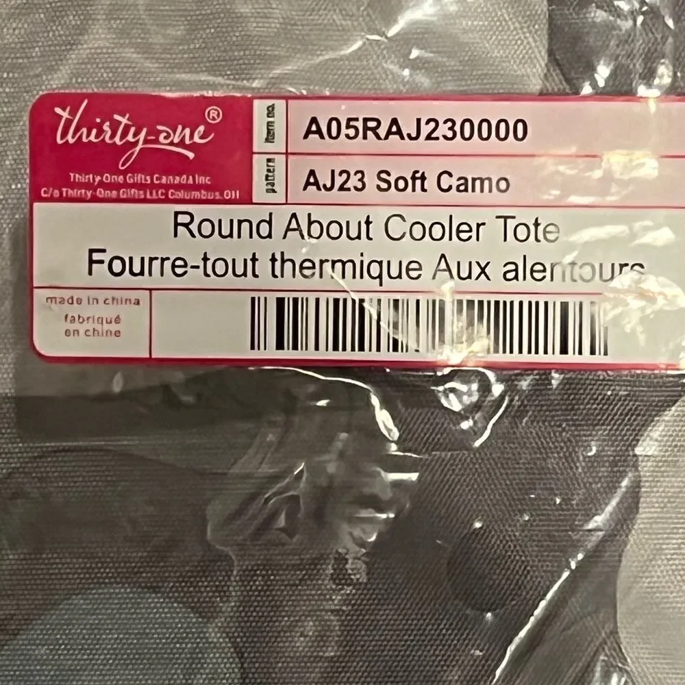 Thirty-One Soft Camo Round About Cooler Tote Bag Embroidered Drink Like Fish New